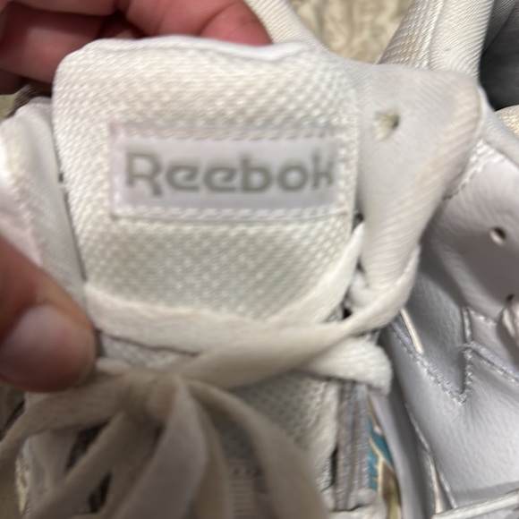 White Reeboks Men’s - Picture 2 of 8